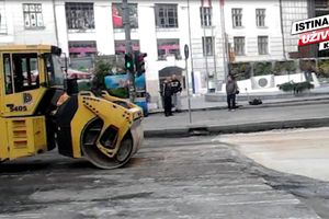 (KURIR TV) RADOVI KOD BEOGRAĐANKE JOŠ TRAJU: Saobraćaj u centru Beograda blokiran već 24 časa!