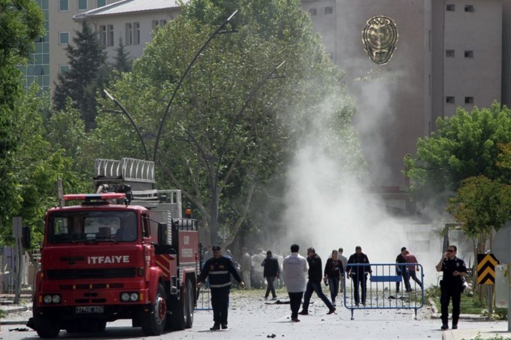 TERORIZAM: Bombaški napad u Turskoj, poginuo jedan, ranjeno trinaest žandarma
