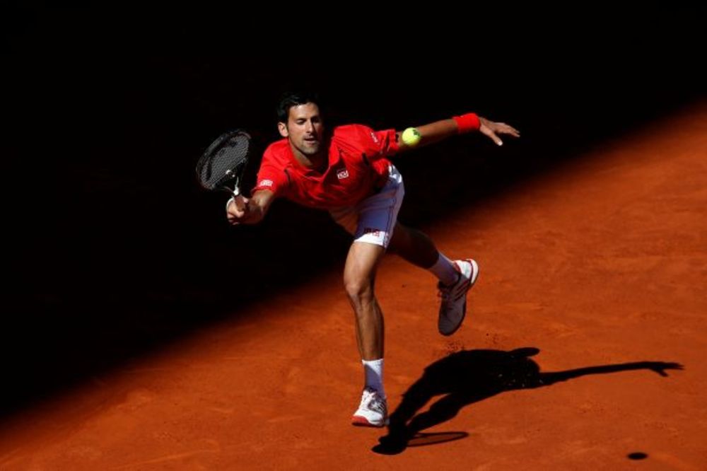PAKAO VEČNOG GRADA: Đokovića na putu ka tituli u Rimu čekaju Nadal, Federer, pa Marej