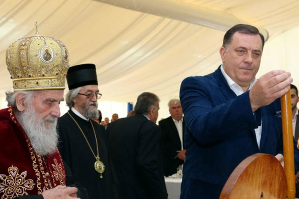 (FOTO) Predsednik Dodik proslavio krsnu slavu!