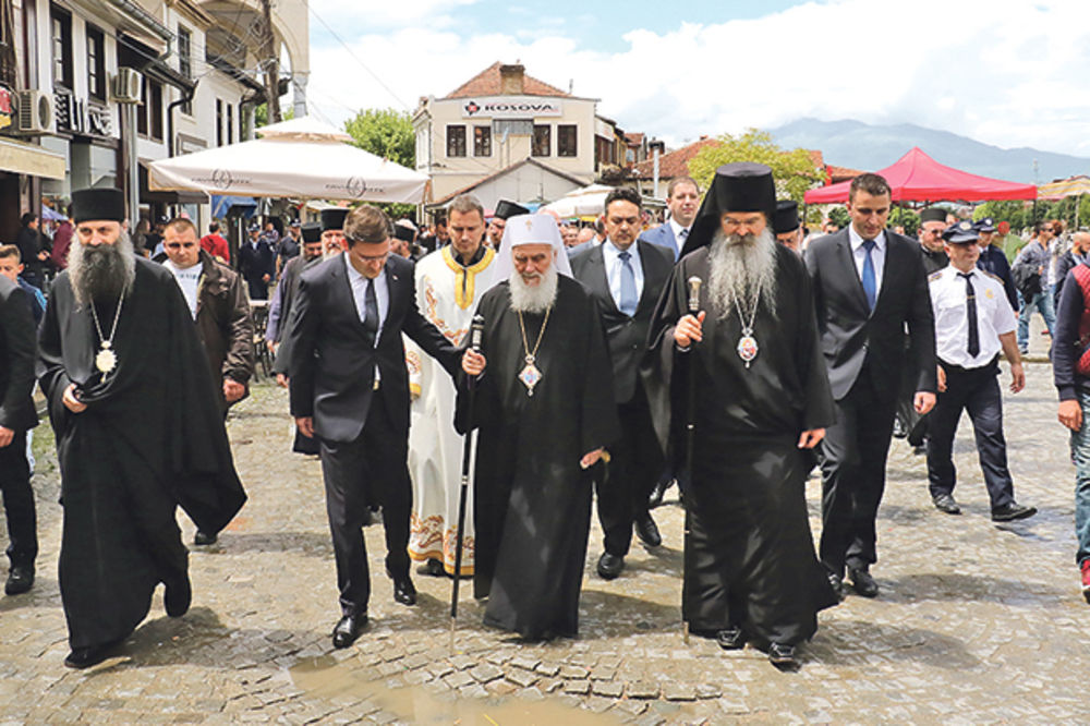 PATRIJARH IRINEJ: Srbi, ostanite na Kosovu!