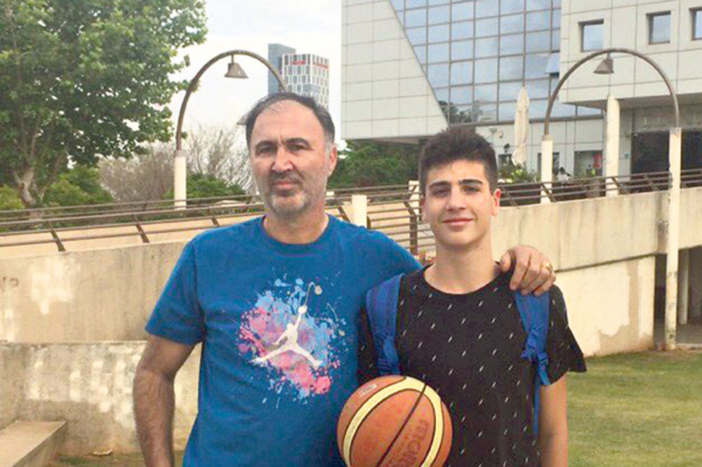 Zufer Avdija: Učim klince da igraju basket!
