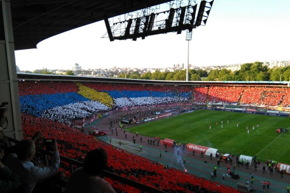(VIDEO) KOSOVO JE SRBIJA: Delije ponovo isprozivale UEFA i FIFA
