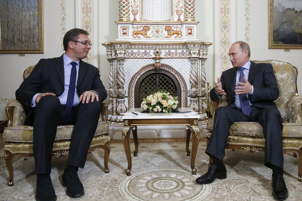 VUČIĆ PRIVATNO U MOSKVI: Srpski premijer sa Putinom