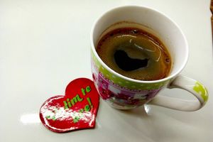 SJAJAN SAVET: Evo kako najbrže da rashladite prevruću kafu
