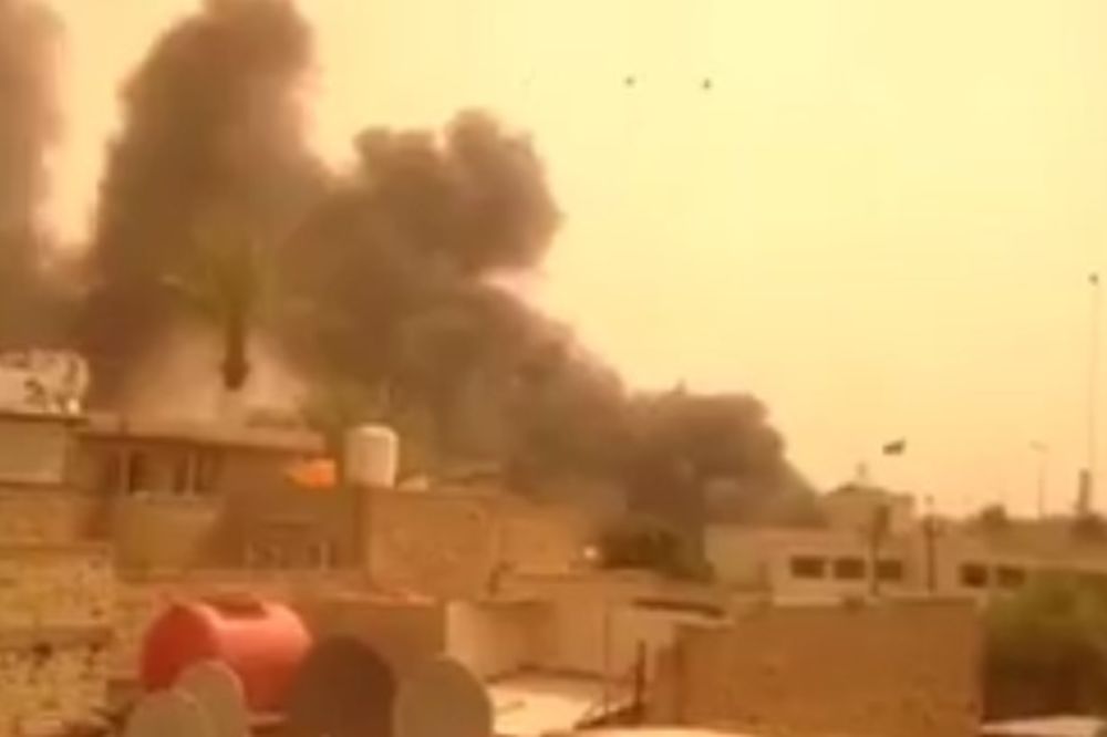 (VIDEO) KRVAVO JUTRO U BAGDADU 25 mrtvih, 70 ranjenih u dve eksplozije, tela leže na sve strane!