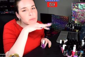 (VIDEO) LAKIRALA JE NOKTE 12 SATI: Iskoristila je 116 boja, pogledajte šta je dobila!