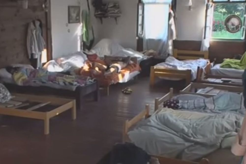 (VIDEO) BUČAN SEKS U CIK ZORE:  Marija Ana i Filip razvalili krevet