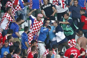 POLICIJA IDENTIFIKOVALA 32 IZGREDNIKA: FS Hrvatske se plaši novih izgreda na meču sa Portugalom