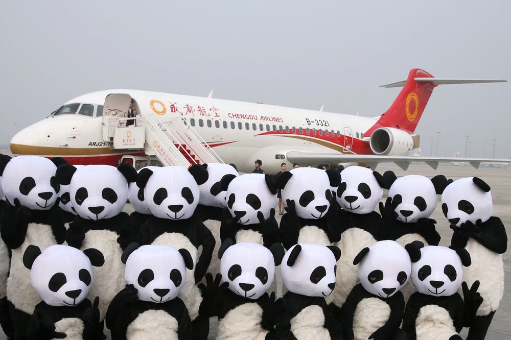MADE IN CHINA: Poleteo prvi avion proizveden u Kini, putnici bili plaćeni za let