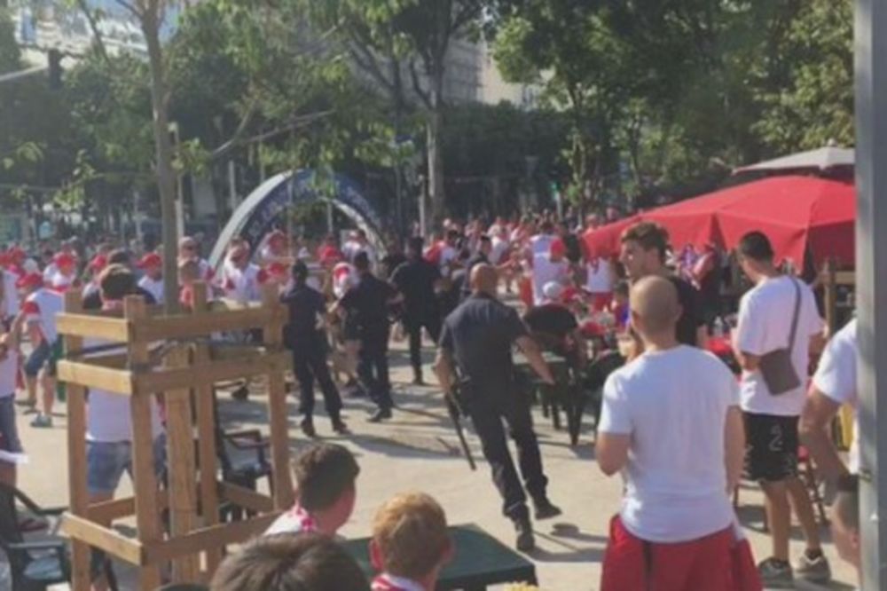 (VIDEO) HAOS U MARSEJU: Poljski navijači se gurali sa policijom