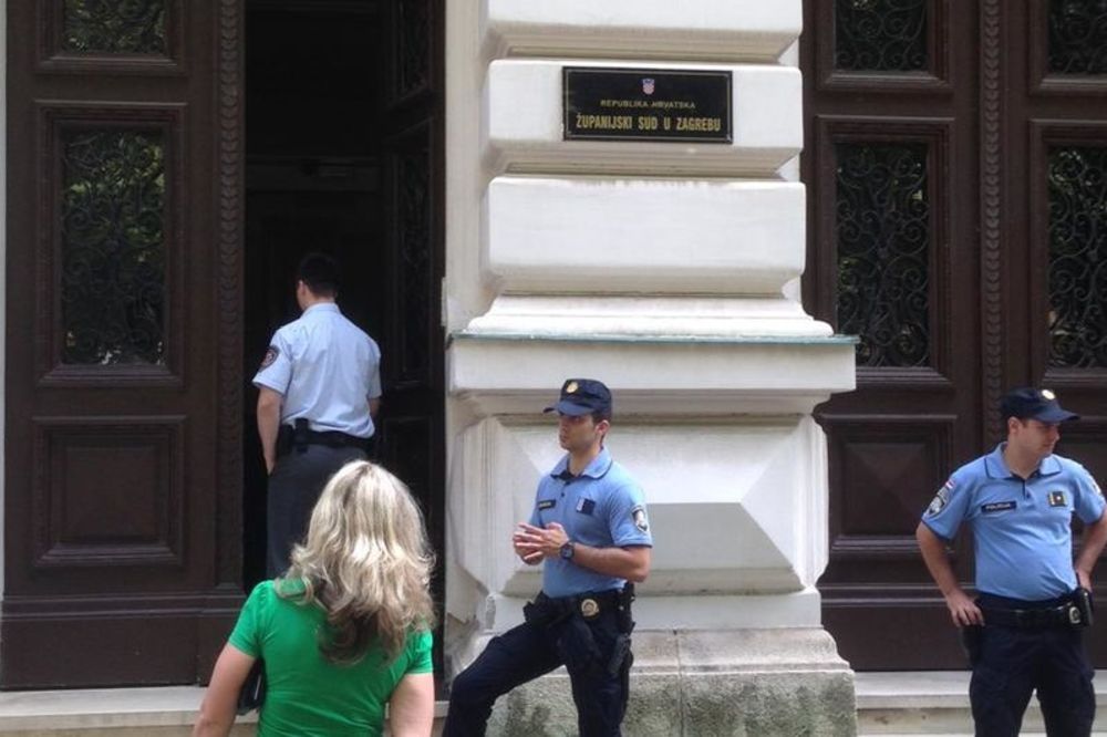 ZAGREBAČKA POLICIJA NA NOGAMA: Evakuisan sud zbog dojave o bombi!