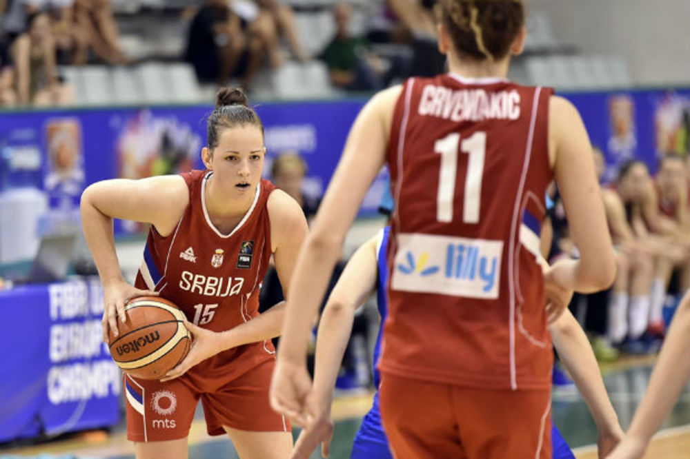 (VIDEO) DRSKA KRAĐA: Pogledajte kako su mlade košarkašice Srbije oštećene u polufinalu EP