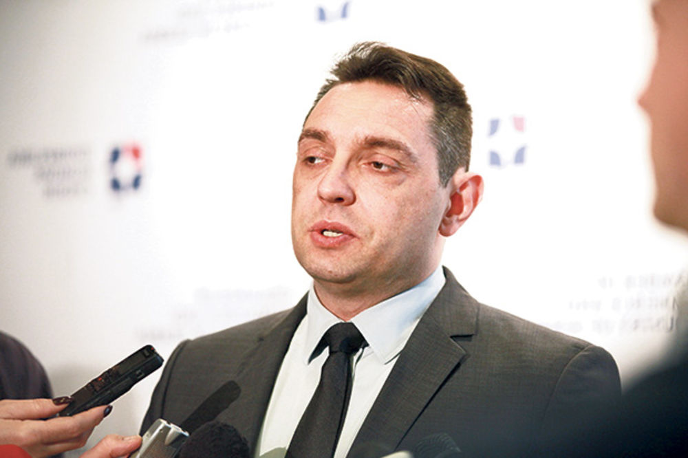 VULIN O NIKOLIĆEVOJ KANDIDATURI ZA PREDSEDNIKA: Vučića izdaju političari, ali ne i Srbija!