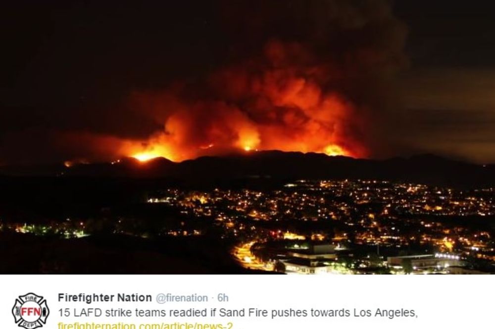 (VIDEO) BUKTI POŽAR KOD LOS ANĐELESA: Grad u dimu i pepelu, 11.000 ari pod vatrom