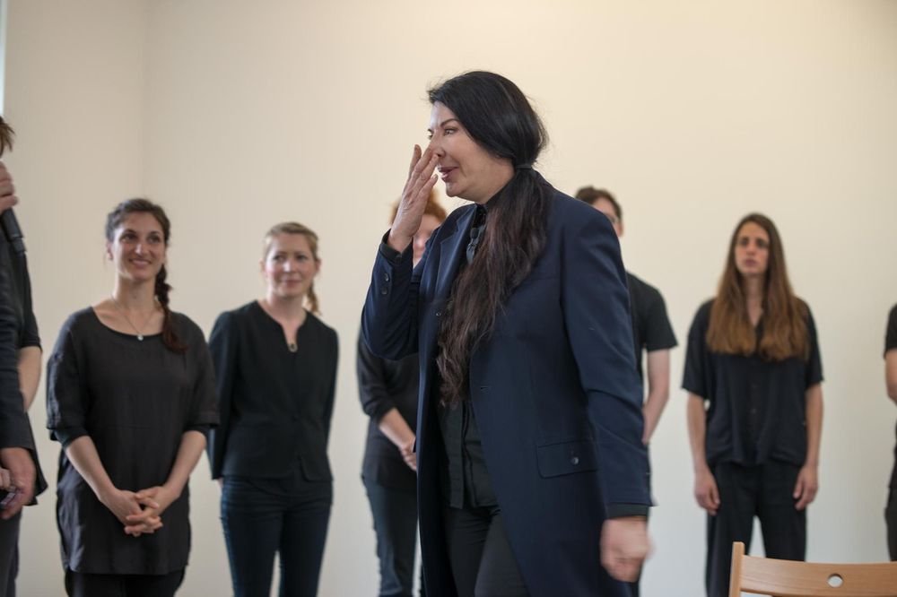 BRUTALNO ISKRENA MARINA ABRAMOVIĆ Majka me gađala pikslom, SEKLA SAM VENE a muž TERAO na seks utroje