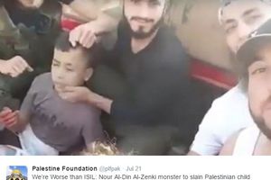 (UZNEMIRUJUĆI VIDEO) UBIJEN VOĐA DŽIHADISTA KOJI SU OBEZGLAVILI DETE: Sirijska vojska mu došla glave