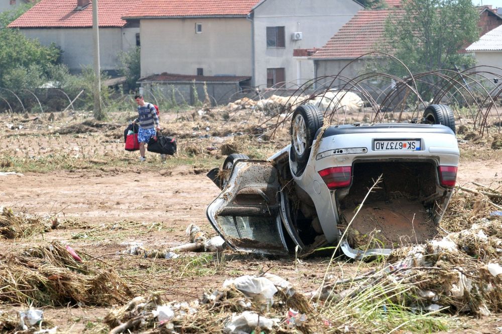 POPLAVE OSTAVILE PUSTOŠ I ODNELE 21 ŽIVOT: Ovako izgleda Makedonija posle katastrofalnog nevremena!