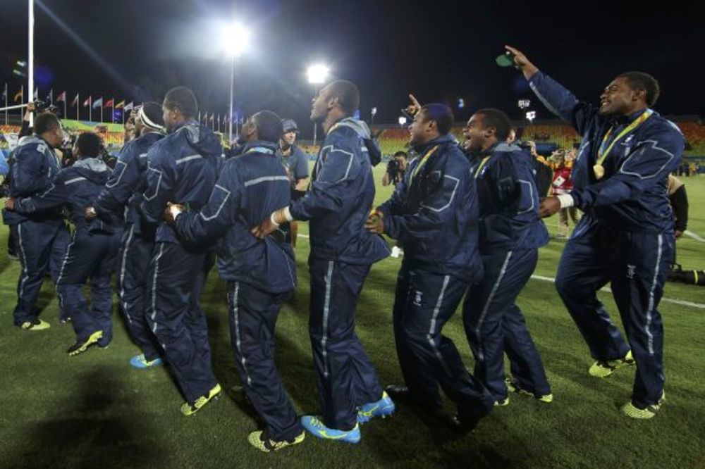 (VIDEO) ERUPCIJA ODUŠEVLJENJA: Ragbisti doneli Fidžiju prvu medalju na OI u istoriji!