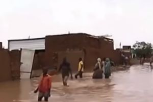 (VIDEO) NEZAPAMĆEN POTOP U SUDANU: 100 ljudi udavilo se u katastrofalnim poplavama