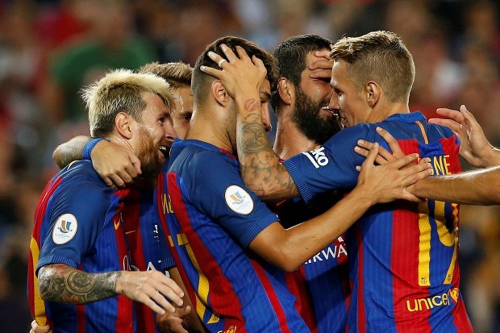 (VIDEO) PRVI TROFEJ U SEZONI: Barselona pobedila Sevilju i osvojila Super kup Španije