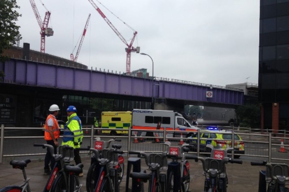 PANIKA U LONDONU: Evakuisane kancelarije BBC zbog sumnjivog vozila