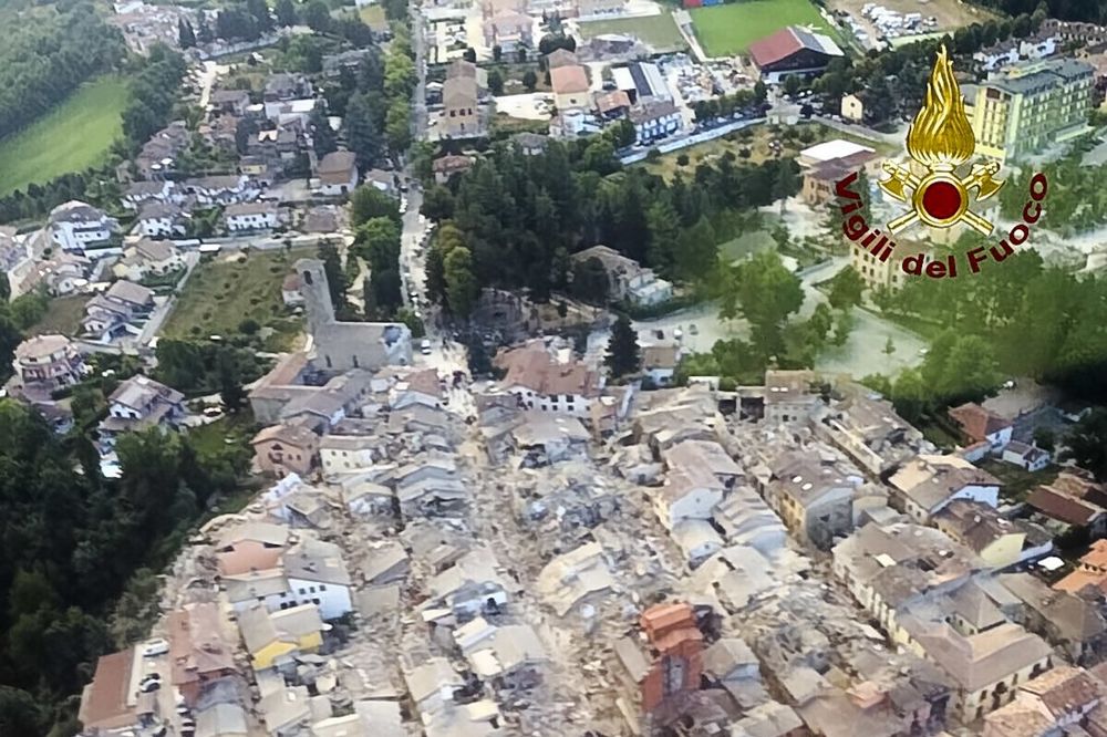 SNIMAK DRONOM POKAZAO SVU KATASTROFU: Ovako izgleda gradić koji je potpuno uništen u zemljotresu