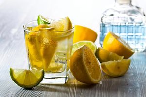 BIĆETE RAZOČARANI: Posle ovog saznanja nikada više nećete stavljati limun u piće!