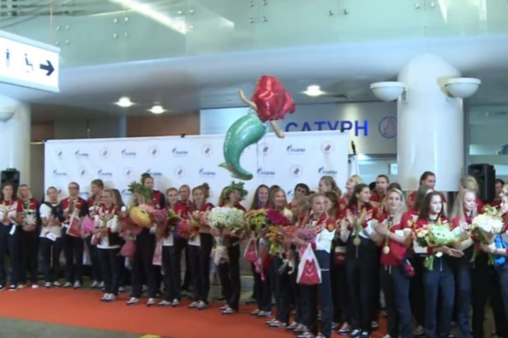 (VIDEO) Ruski olimpijci u Moskvi dočekani kao heroji