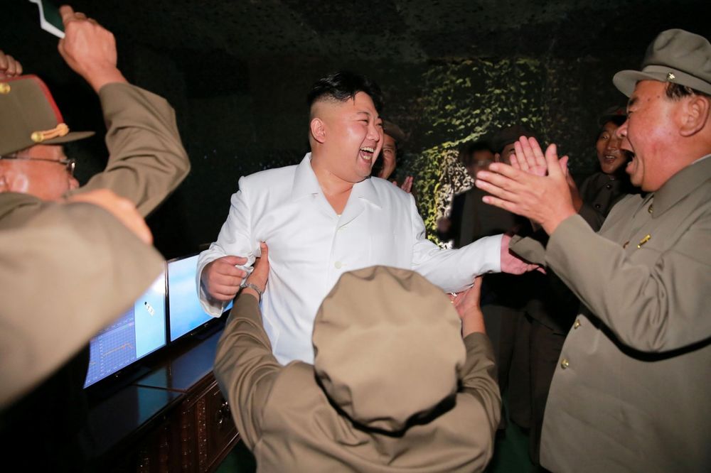 KONCERTI, PLES I VATROMET: Ovako izgleda Kimova zabava posle uspešnog testiranja balističke rakete
