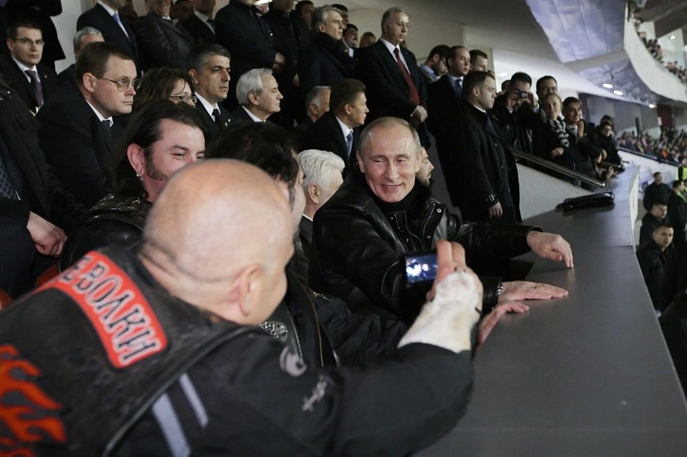 KREMLJ: Putin ne ide u Tursku na utakmicu, navijaće od kuće