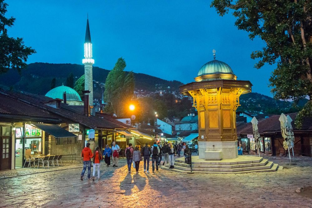 HRVATSKI MEDIJI: U Sarajevu živi više od 40.000 Arapa, a mnogi na telefonu imaju pesme ID