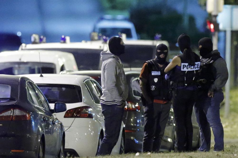 TRI ŽENE PLANIRALE TERORISTIČKE NAPADA U PARIZU: Šefica grupe zaklela se na vernost Islamskoj državi