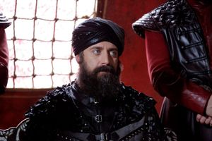 ZBOG NJEGA SU ŽENE BALAVILE: Pogledajte koliko se promenio glumac iz serije Sulejman Veličanstveni
