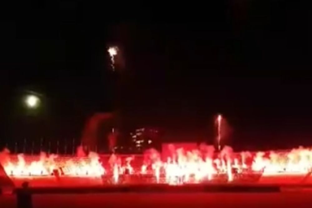 (VIDEO) GROBARI ZAPALILI JUG: Navijači Partizana napravili bakljadu noć uoči derbija sa Zvezdom