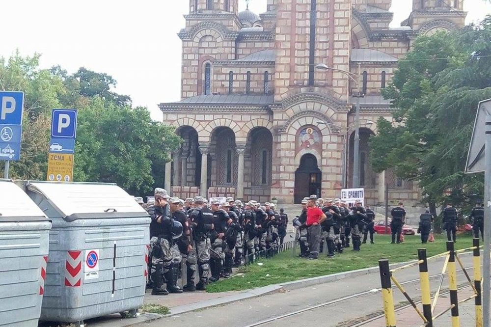 BEOGRAĐANI, PAŽNJA: Izmene saobraćaja zbog Parade ponosa, grad blokiran jakim policijskim snagama