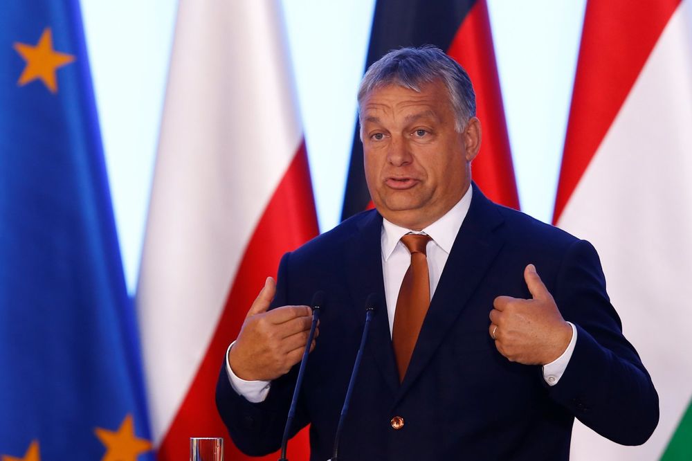 ORBAN I NJEGOVE IDEJE: Migrante treba deportovati na neko ostrvo