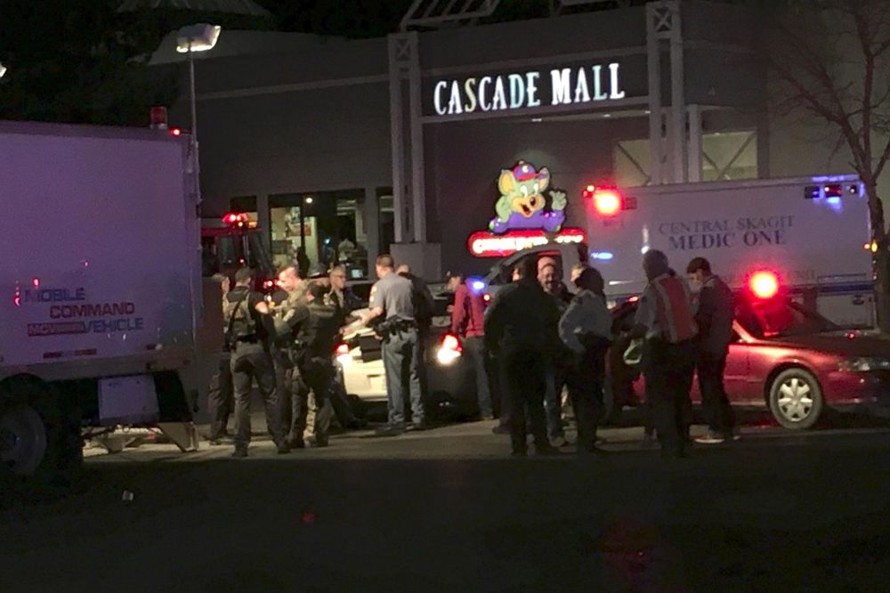 MASAKR U VAŠINGTONU: 5 ljudi ubijeno u pucnjavi u tržnom centru, napadač pobegao sa lica mesta