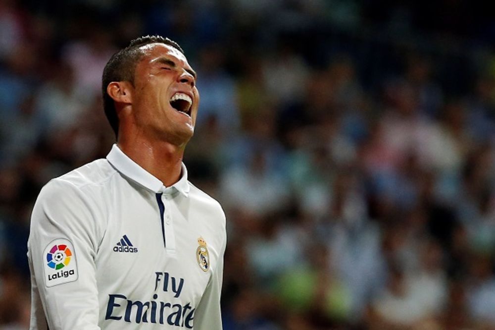 (VIDEO) PORTUGALAC LJUT NA TRENERA: Evo kako je Ronaldo pobesneo kada ga je Zidan zamenio