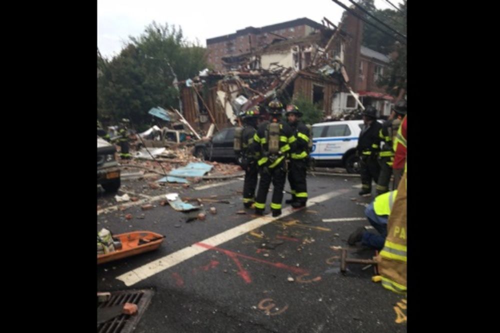 PANIKA U NJUJORKU: Jedan vatrogasac umro, više povređenih u jakoj eksploziji u Bronksu