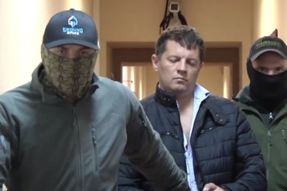 (VIDEO) RUSIJA UHAPSILA UKRAJINSKOG ŠPIJUNA: Priveden jer je prikupljao podatake o ruskoj vojsci!