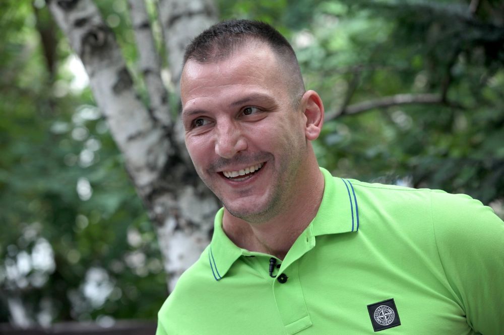 (VIDEO) ZLATNI DELFIN LAVOVSKOG SRCA: Danilo Ikodinović danas slavi 40. rođendan!