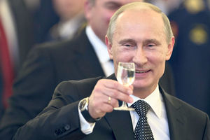 (VIDEO) SREĆNO I DUGOVEČNO: Vladimir Putin radno proslavlja 64. rođendan