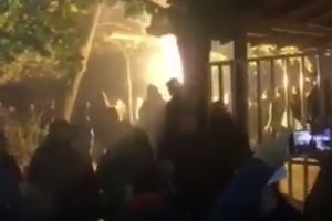 (VIDEO) LUDNICA U HUMSKOJ: Pogledajte vatrenu žurku navijača Partizana i PAOK-a