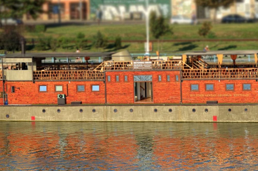 JEDAN OD DVA PREŽIVELA U CELOJ EVROPI: Restauriran betonski brod nova atrakcija Beograda