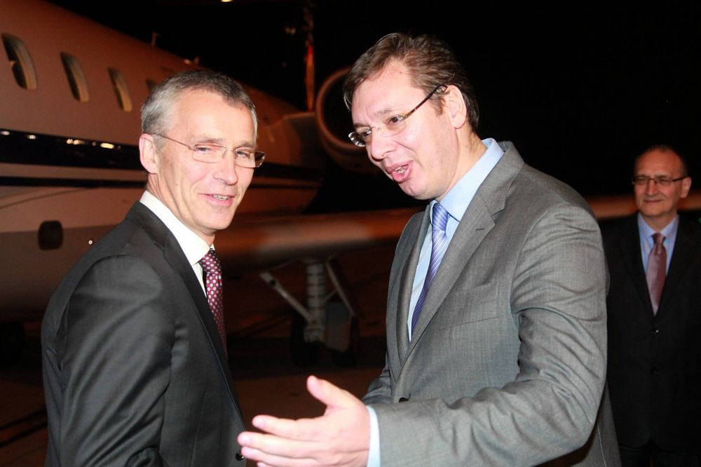 VUČIĆ U SEDIŠTU NATO: Premijer na sastanku sa Stoltenbergom u Briselu 23. novembra?