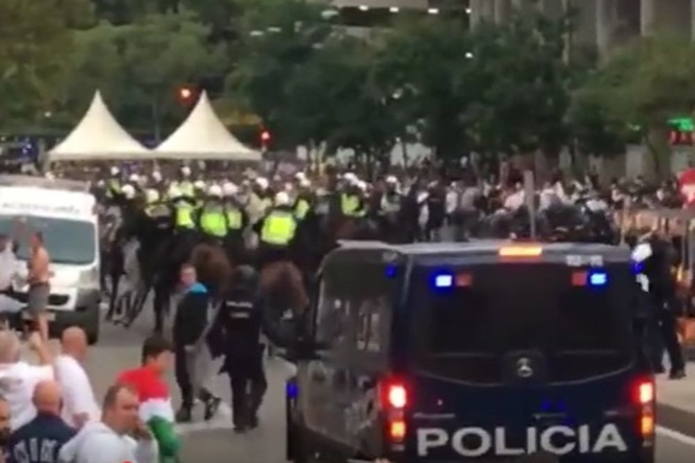(VIDEO) BRUTALAN OKRŠAJ POLICIJE I NAVIJAČA: Pristalice Legije napravile haos na ulicama Madrida
