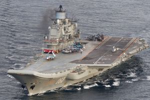 (VIDEO) NE DAJU IM DA RUSIMA NATANKAJU GORIVO: Španija pod pritiskom zbog Admirala Kuznjecova
