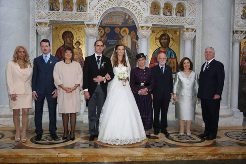 FOTO PROSLAVA U BELOM DVORU: Evo ko je sve bio na Prvom kraljevskom venčanju na Oplencu
