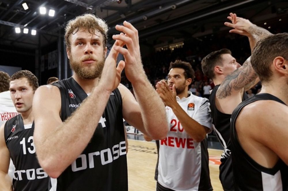 (VIDEO) ZVEZDI SE NE PIŠE DOBRO: Pogledajte kakav su podvig napravili košarkaši Bamberga